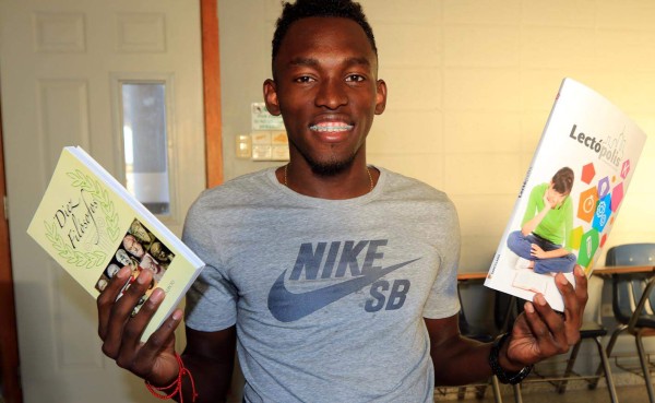 Alberth Elis, el goleador que quiere ser licenciado en Relaciones Industriales