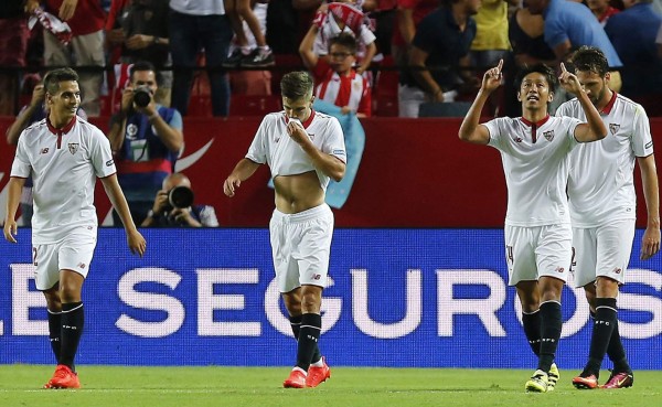 Sevilla gana un choque loco, trepidante y con un festival de goles