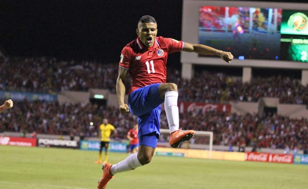 Costa Rica golea a Jamaica en el Nacional y se acerca a la hexagonal