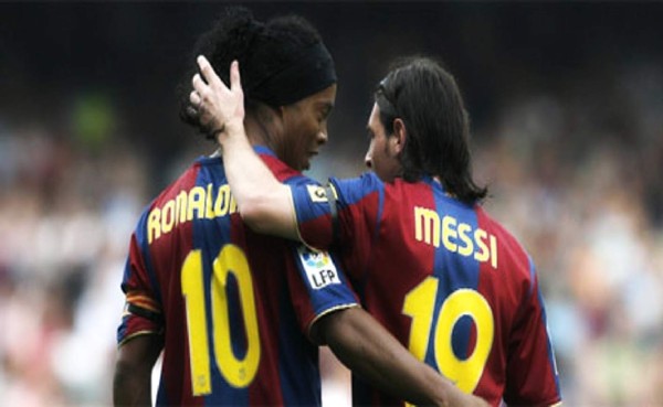 Ronaldinho asegura a su llegada a Guatemala que Messi 'no está en crisis'