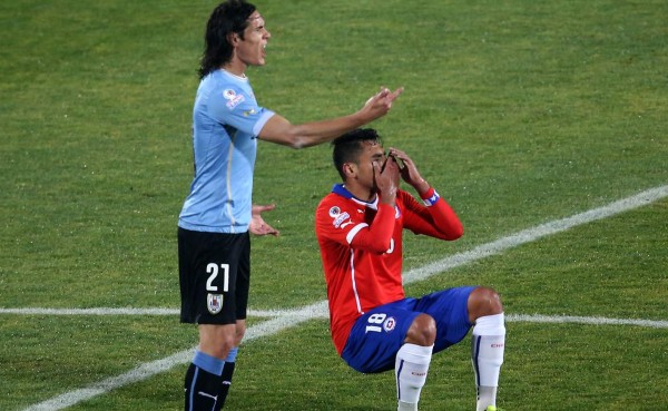 Conmebol abrirá expendiente a Jara por acción contra Cavani