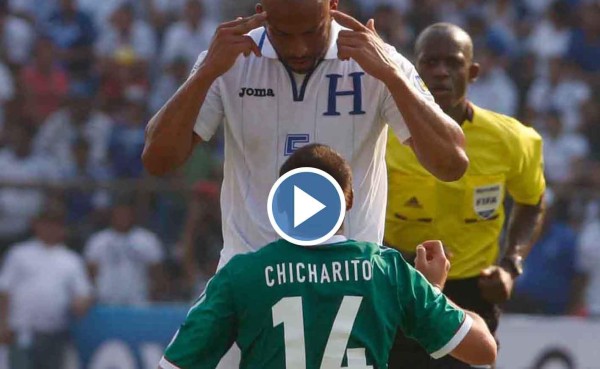 VIDEO: Así fue la 'coscorroneada' que le dio Muma Bernárdez a Chicharito Hernández