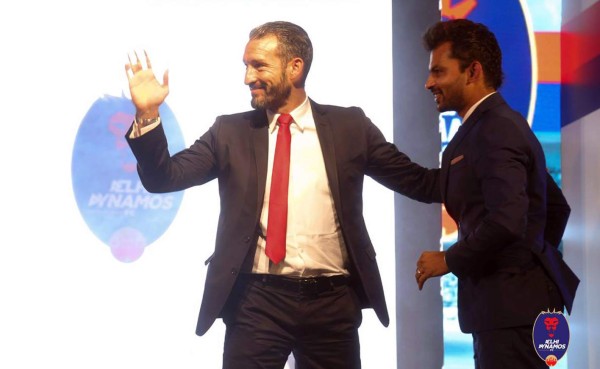 Zambrotta toma el relevo de Roberto Carlos en el Delhi de la Súper Liga India