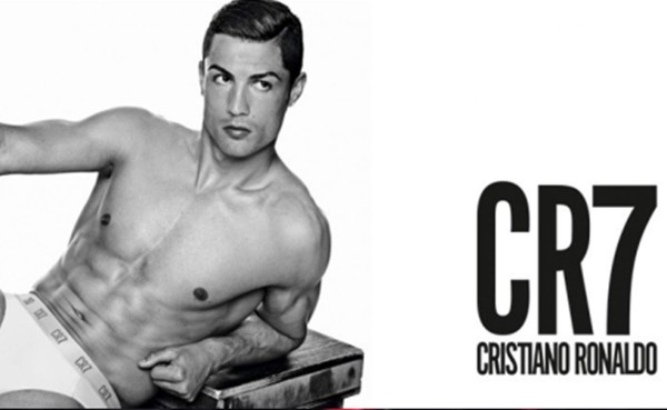 Cristiano Ronaldo hace que Wozniacki pierda patrocinador de ropa interior