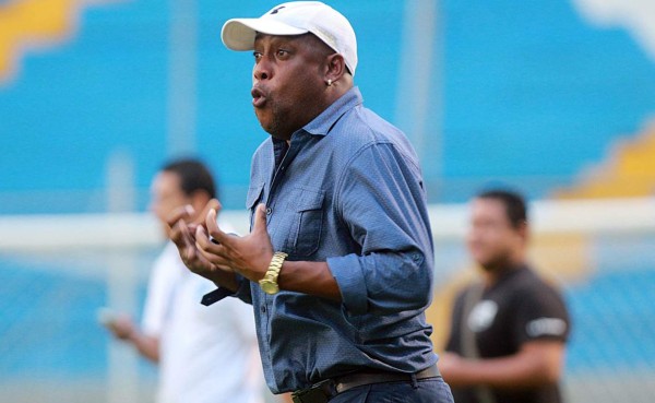 Hernán Medford se postula para dirigir a Costa Rica