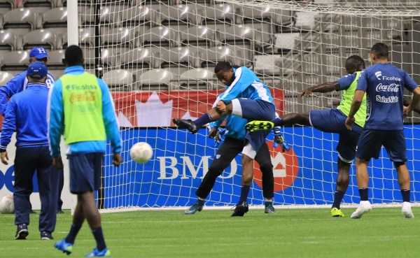Entrenamiento a todo vapor de Honduras en el BC PLACE en Vancouver