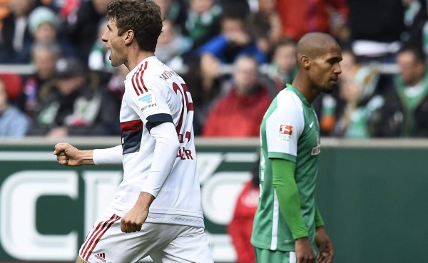 Thomas Müller da la victoria en Bremen a un Bayern imparable