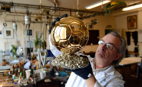 VIDEO: Mirá cómo se elabora el Balón de Oro de la FIFA
