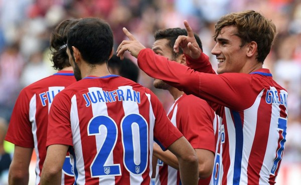 Atlético de Madrid vence con dificultades al Deportivo y se coloca tercero