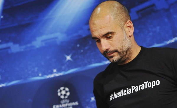 La UEFA investiga a Guardiola por gesto de solidaridad con fallecido periodista