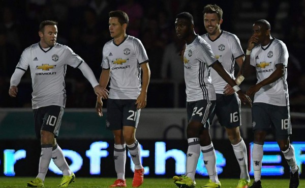 Manchester United elimina con apuros al Northampton en Copa de la Liga