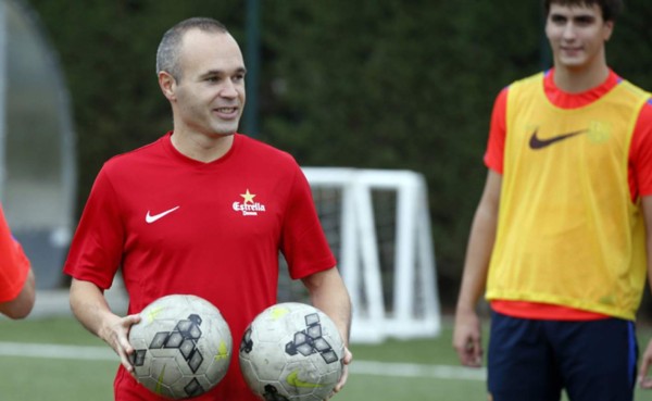 Iniesta: 'Este Manchester City ya se identifica con Guardiola'