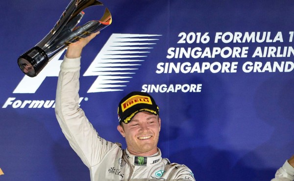 Nico Rosberg gana el Gran Premio de Singapur y toma el liderato del Mundial de Fórmula Uno