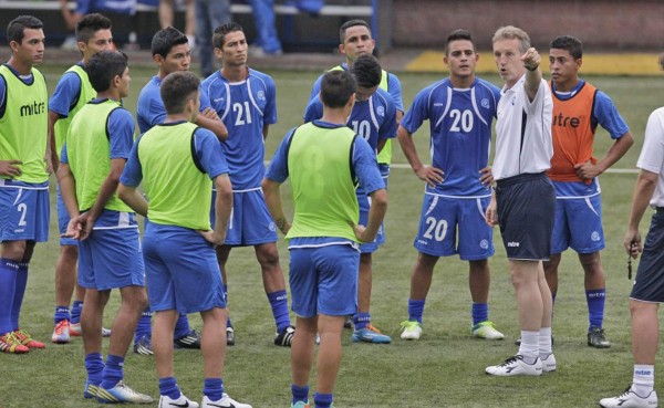 El Salvador convoca para amistoso ante la selección de Honduras