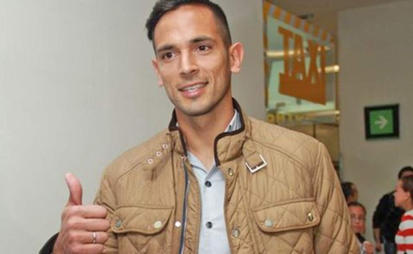 Santa Cruz llega a México para cerrar su fichaje por el Cruz Azul