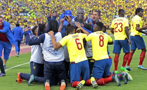 Ecuador vence a Uruguay y es súper líder en las eliminatorias de Conmebol
