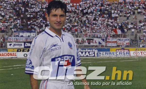 Así ha evolucionado la camisa del Olimpia de Honduras a lo largo de su historia centenaria