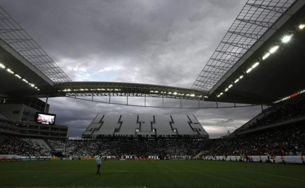Gradas temporales de estadios del Mundial comienzan a ser desmontadas