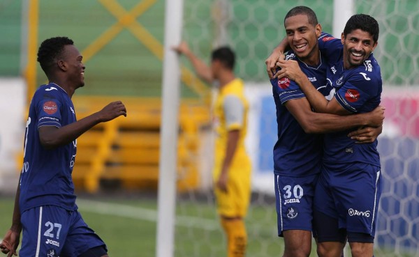 Real España da pena y Motagua lo despide humillándolo en el Nacional