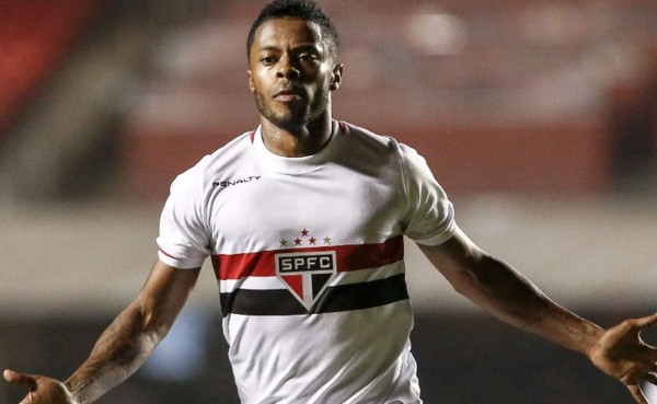 Michel Bastos dice que demandará a autora de ofensas racistas