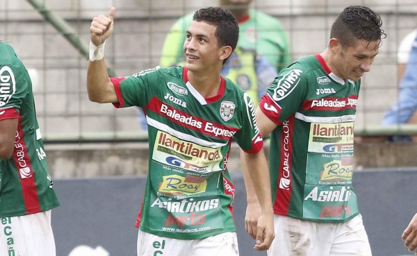 Hermano menor de Mario Berríos debuta anotando con Marathón