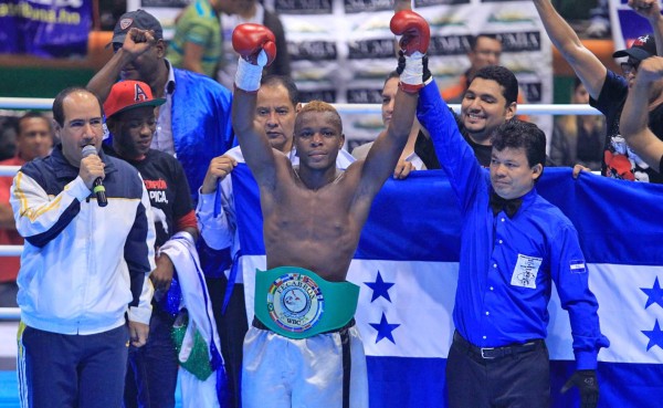 ¡Escorpión Ruiz derrota al colombiano Jelier Pacheco por KO!