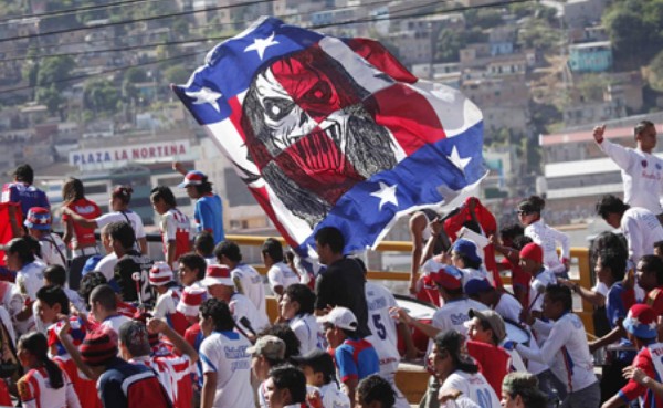 La Ultrafiel no pasará de Tela para el Vida- Olimpia