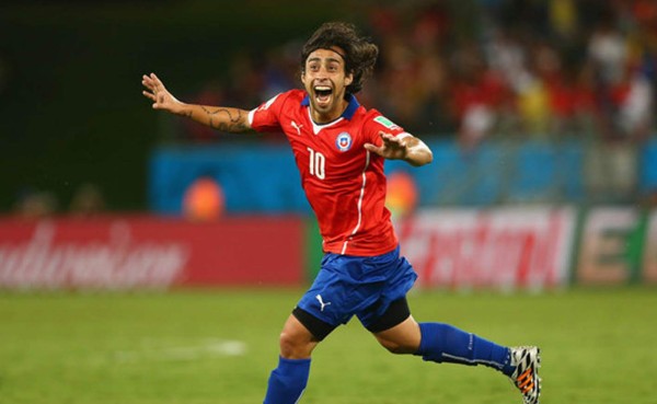 Jugador chileno Valdivia puede recalar en Francia