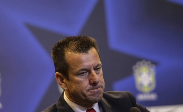 Dunga nombra a Taffarel y Mauro Silva como auxiliares
