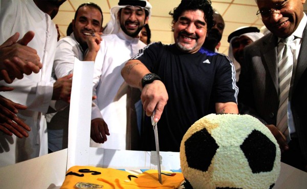 Maradona celebró su 55 cumpleaños con un escándalo en las redes sociales