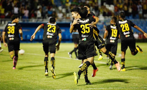 Real España y Real Sociedad chocan este jueves en el Morazán