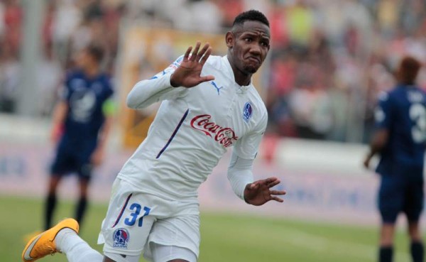 Rommel Quioto celebrando el 1-0 anotado al Motagua. FOTO Juan Salgado