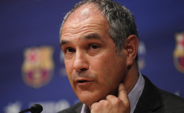 Director deportivo del Barcelona celebra disculpas de Luis Suárez