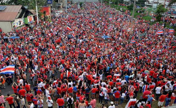 Costa Rica celebra con locura su pase histórico a cuartos de final