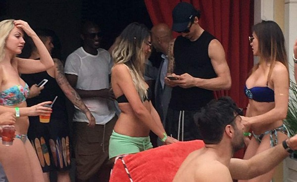 Estrellas del PSG celebran Copa de Liga con mujeres en bikini en Las Vegas