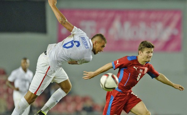 Estados Unidos triunfa ante República Checa con gol de Bedoya