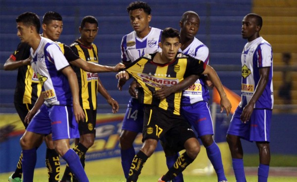 Victoria le arranca el empate al Real España en el Olímpico