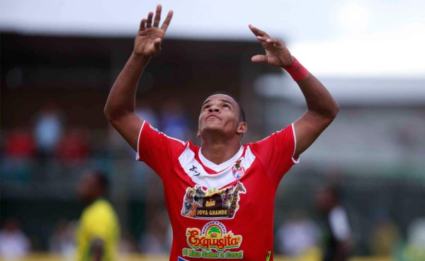 Rony Martínez cumple su promesa y marca 15 goles