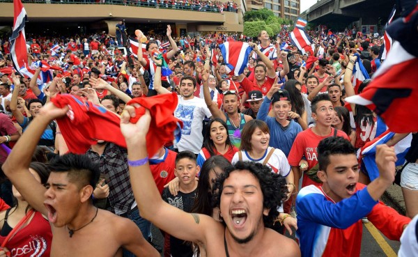 Locura en Costa Rica por clasificación a cuartos de final