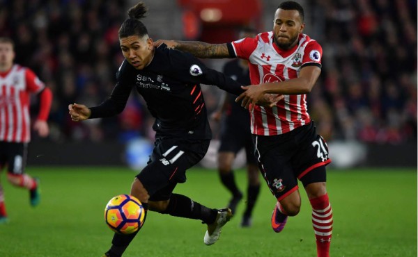Liverpool pone en peligro su liderato tras empatar con Southampton