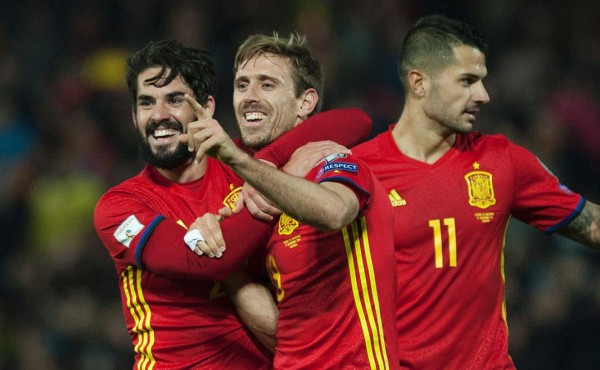 España goleó a Macedonia en partido clasificatorio para el Mundial de Rusia