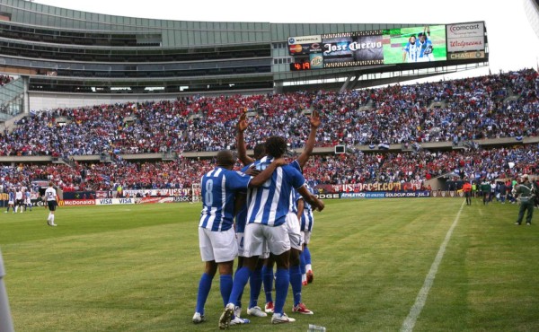 TOP: 15 fotos inolvidables fotos de los duelos Honduras-Estados Unidos