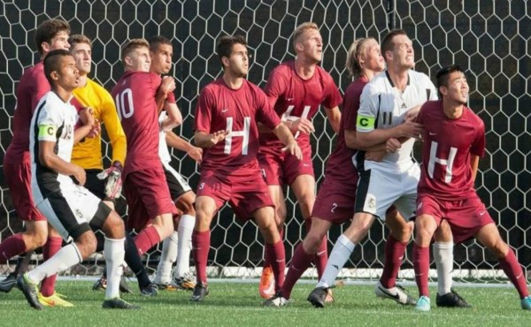 ¡El tremendo escándalo sexual del equipo de fútbol de Harvard!