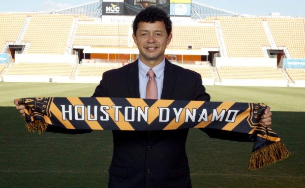 Wilmer Cabrera es nombrado nuevo técnico del Houston Dynamo de Boniek García