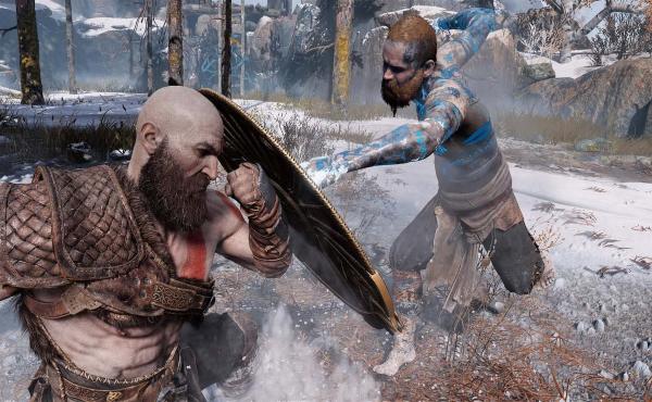La primera pelea entre Kratos y Balder, en God of War, de 2018.