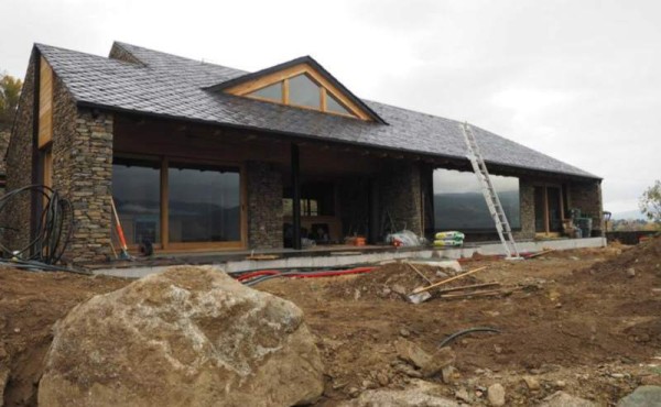 Según informaciones, la casa de Piqué y Shakira será de tres niveles. Foto: Pere Duran / NORD MEDIA.