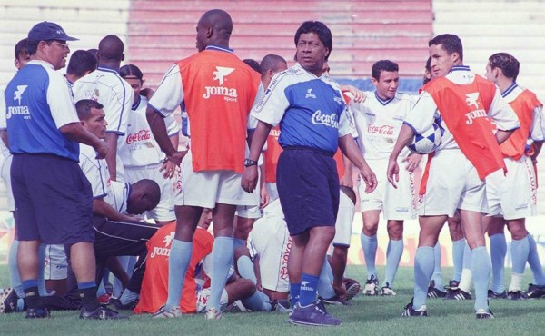 ¿Qué hacen? La realidad de los últimos técnicos que dirigieron a Honduras