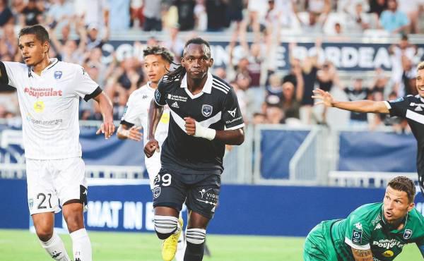 Alberth Elis se ha vuelto a lesionar con el Girondins de Burdeos en la Ligue 2 de Francia.