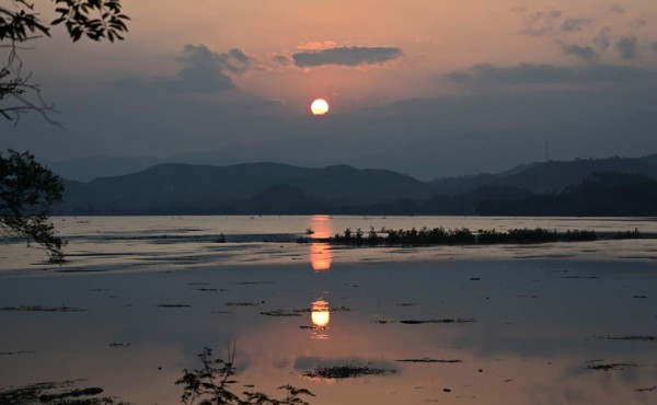 Fotos: Lluvias torrenciales del ciclón Eta resucitaron lagunas desaparecidas en San Pedro Sula