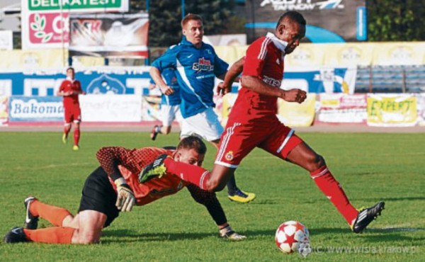 Futbolistas hondureños que vivieron un calvario buscando su sueño en el extranjero